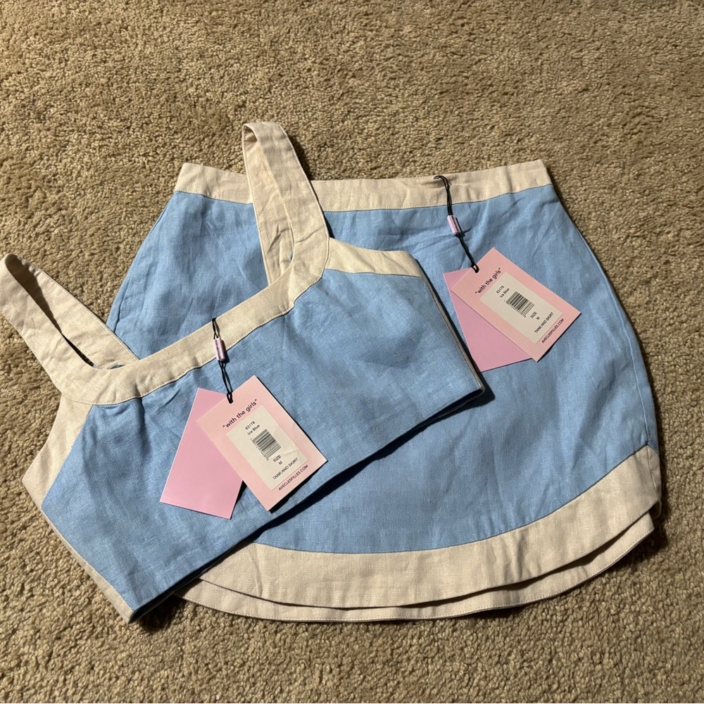 Avec Les Filles Blue and Cream Skirt Set - Picture 7 of 9